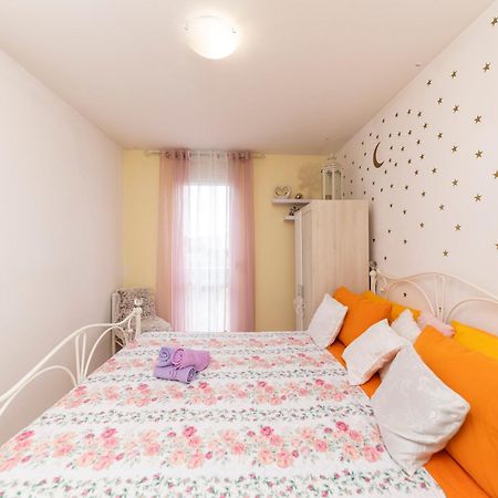 Ryanair'S Urban Flat In Zadar-Kolovare Beach Exterior photo