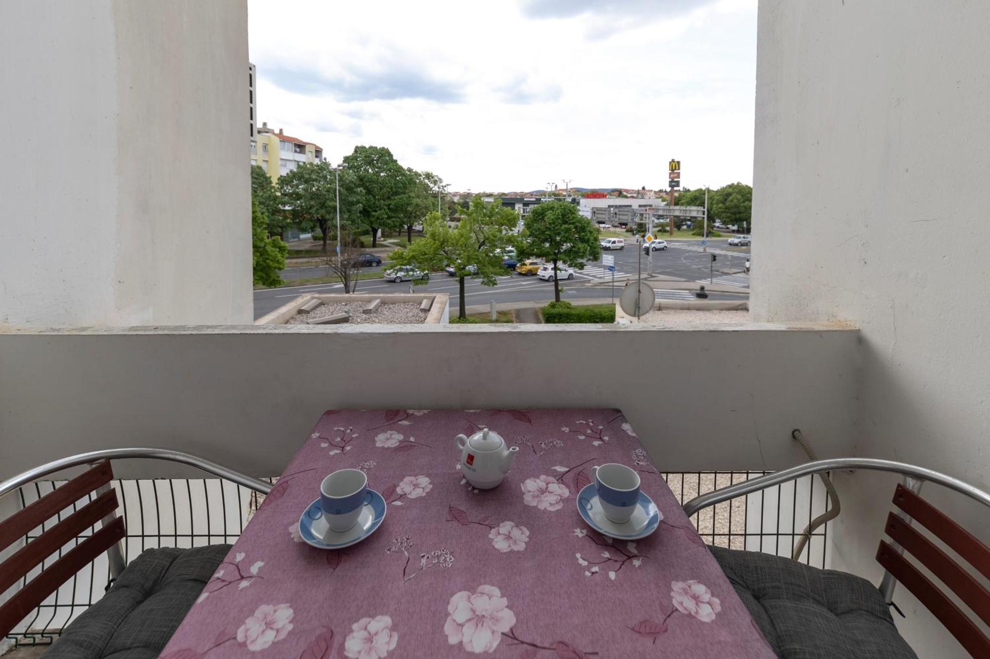 Ryanair'S Urban Flat In Zadar-Kolovare Beach Exterior photo